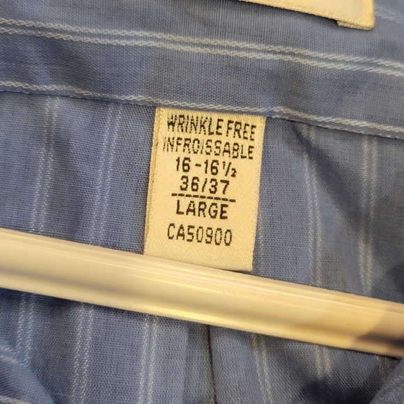 van Heusen shirt - Picture 4 of 4